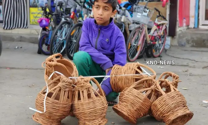 Age doesn’t matter when it comes to poverty: This 10-year-old Srinagar boy sells Kangris (firepots) to support family