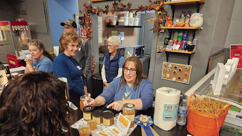 Beekeepers Guild sweetens Lodi’s Honey Harvest Festival