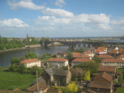 . bursts and by the time we reached Berwick Upon Tweed, it was back to the . (journey north )