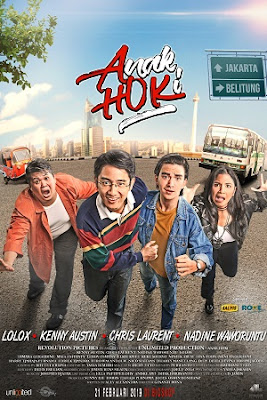 Download Film Anak Hoki WebDL 2019 Full Movie  Di awal usia remajanya, Ahok harus meninggalkan kenyamanan hidupnya di Belitung dan memulai hidup mandiri di Jakarta. Ahok kemudian berkenalan dengan Daniel, Bayu, dan Eva yang menjadi teman-teman terdekatnya. Ahok bertekad, di Jakarta dia akan menerapkan semua nilai moral dan kebaikan yang dia pelajari dari ayahnya.    Tapi siapa menyangka, berbuat baik tidak sesederhana yang dia pikir selama ini? Ketika Bayu mulai jatuh cinta pada Eva dan cemburu pada Ahok, ketika Daniel mulai melibatkan Ahok dalam kebohongannya terhadap keluarganya, dan ketika Eva ternyata menyimpan sebuah rahasia besar dan kabur dari rumah, Ahok sadar, ada kalanya berbuat benar butuh pengorbanan dan perjuangan.    Belum lagi saat Ahok menyadari bahwa dia tak bisa memenuhi harapan ayahnya menjadi seorang dokter. Haruskah Ahok berkompromi dengan situasi yang menghimpitnya, lalu melepaskan semua nilai moral yang dia pegang teguh dari ayahnya? Atau mampukah dia untuk tetap tegar berdiri di atas semua prinsip hidupnya? Lalu, apakah Ahok akan tetap menjadi Ban Hok, anak yang tak akan pernah berhenti belajar dan selalu beruntung, seperti yang diharapkan oleh ayahnya? 