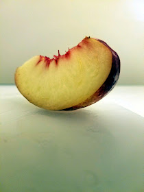 One slice of white nectarine.