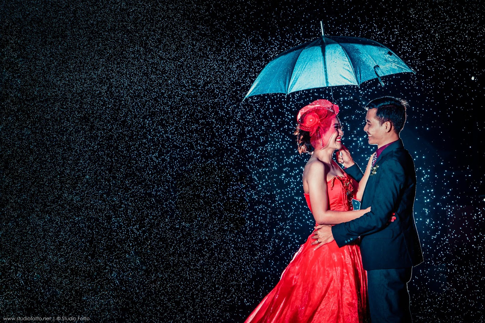 Dancing In The Rain Outdoor Pre Wedding Photos In Lampung Studio
