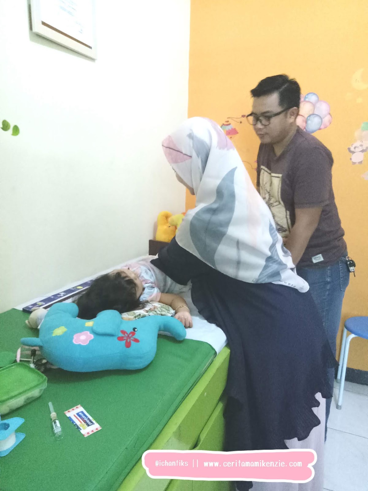 Ada dua dokter yang praktek dr Tafdhila dan dr Saza Keana udah pernah sama keduanya Keduanya enak diajak konsulnya