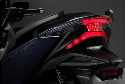 Honda Forza 300 2018 atau Forza 250 desain lampu rem belakang