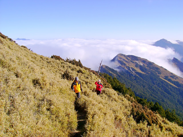 往關山途中