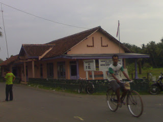 Kelurahan Peneket