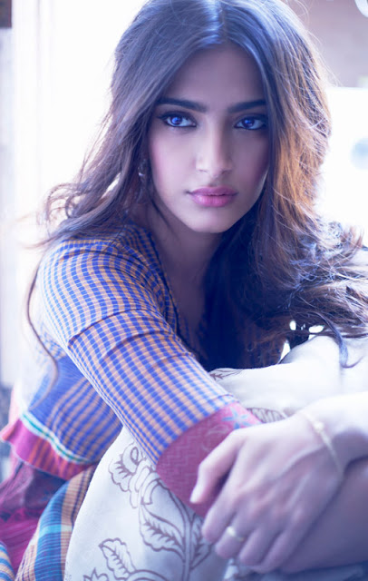 Sonam Kapoor Hd Wallpapers