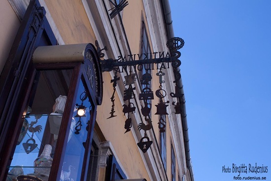 shop_20110809_antiques