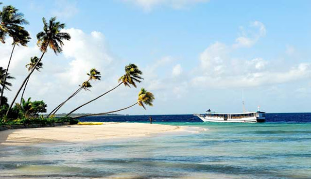 PANTAI TERINDAH DI WAKATOBI