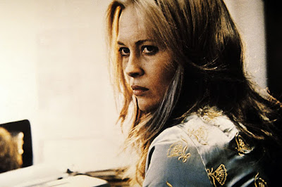 Puzzle Of A Downfall Child 1970 Faye Dunaway Image 2