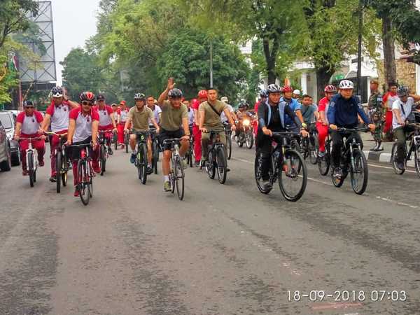 Momen Olah Raga Bersama, TNI-Polri Komit Jaga Sinergitas Jelang Pilegdan Pilpres 2019.