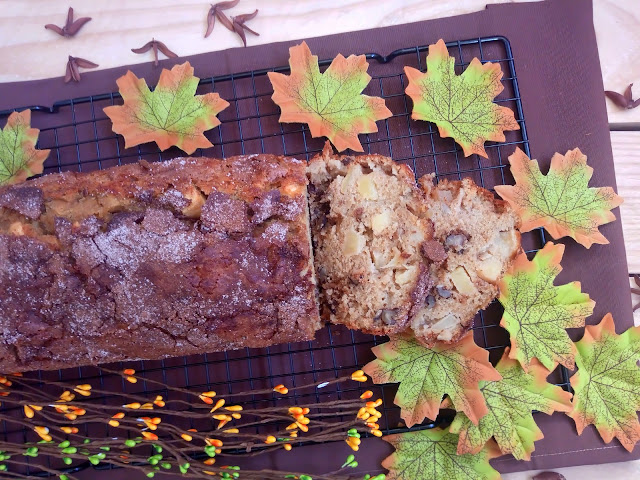 Receta de bizcocho de calabaza, manzana y nueces. Desayuno, merienda, postre. Otoño. Canela. Costra. Cuca