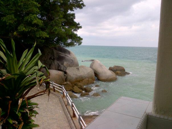 pantai tanjung pesona bangka