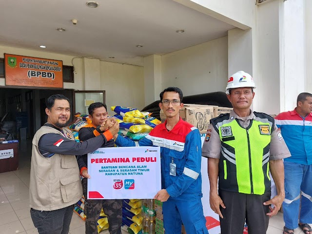 Pertamina Patra Niaga Kirim Bantuan untuk Korban Longsor di Serasan