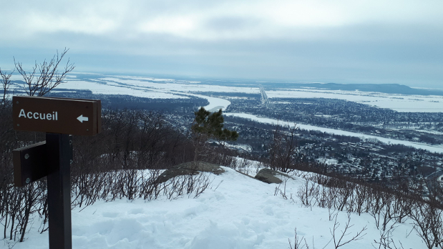 Mont-Saint-Hilaire-Vue du Sommet Burned Hill