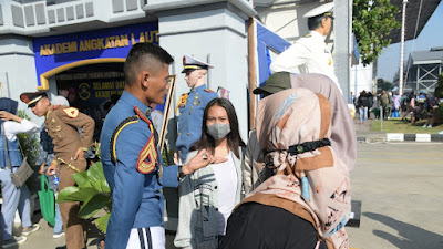 Stan Pameran AAL Tarik Perhatian Pengunjung Naval Air Base Open Day 2023