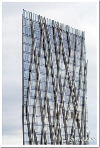 torre diagonal cero - trama - barcelona