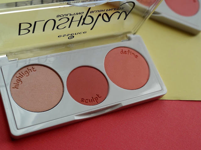 Essence Blushplay Sculpting Blush Palette 