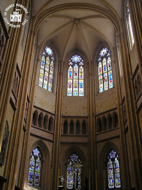 DIJON (21) - Cathédrale Saint-Bénigne (XIIe-XVe siècles) (Intérieur)