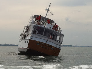 boat runs aground Boston