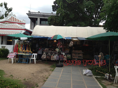 tempat membeli souvenir di bangkok