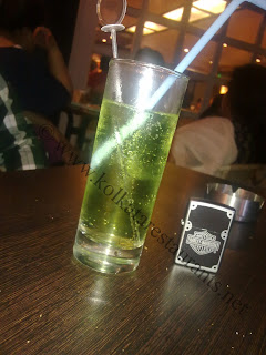 Green apple soda and mocktails at kolkata wise owl cafe