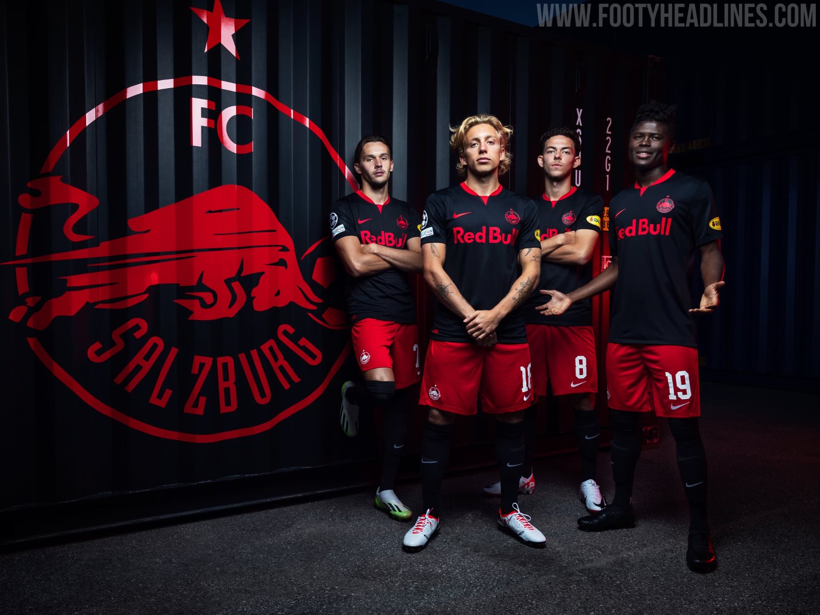 Red Bull Salzburg 2021-22 GK Kit