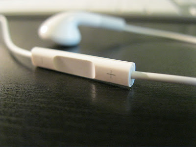 apple headphones volume control