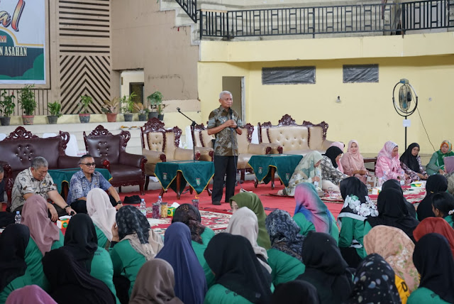 Bupati Minta Seluruh Staf dan Petugas Kebersihan DLH Asahan Menjalankan Tugasnya Sesuai Tupoksinya