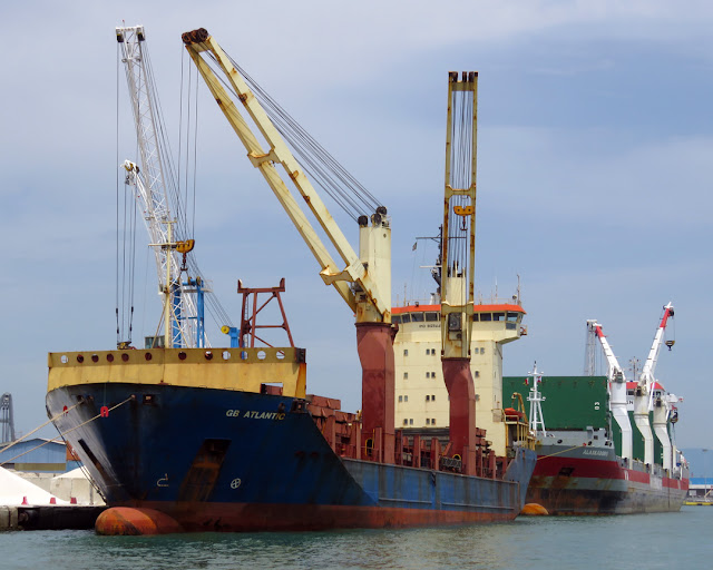 Cargo ships GB Atlantic IMO 9129445, Alaskaborg IMO 9466374, port of Livorno