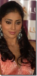 Shriya_saran_cute_HD_photo