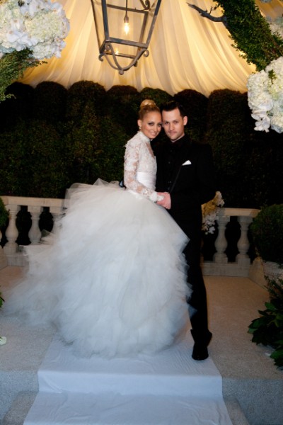 Nicole Richie Wedding Dress Pics. Nicole Richie Wedding Dress