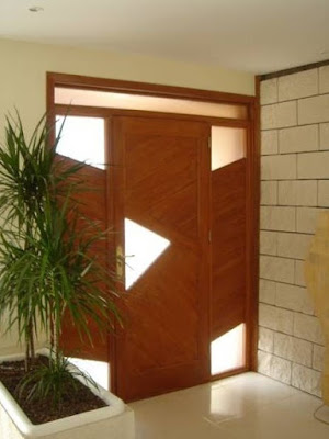 Puerta de madera con estilo