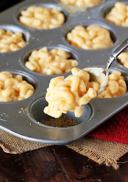 How to Make Mac and Cheese Muffins Image