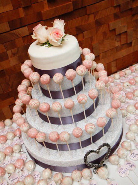 Wedding cake decoration accessories