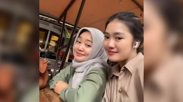 Chandrika Chika Bikin Video Bareng Mamanya, Netizen Sorotin Wajahnya Chandrika Chika Bikin Video Bareng Mamanya, Netizen Sorotin Wajahnya