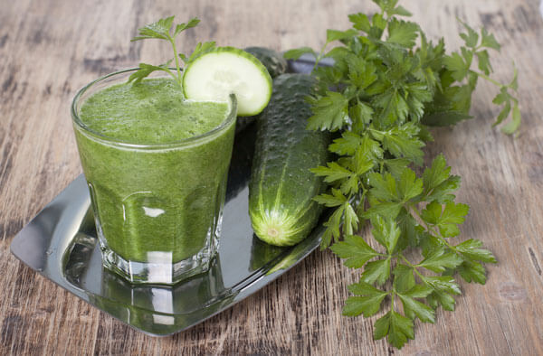 Detox Smoothie Kiwi Cucumber Parsley 