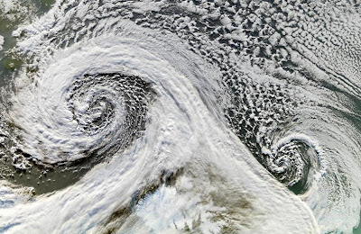 Double Cyclone - Iceland (Nov. 2006)