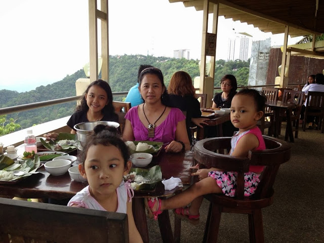 Lunch at RMS Restaurant, Tagaytay City