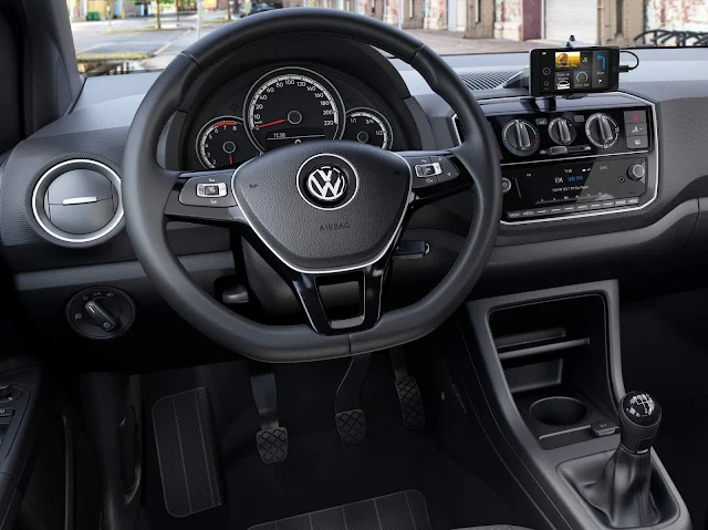 Novo Volkswagen Up! 2018 - interior