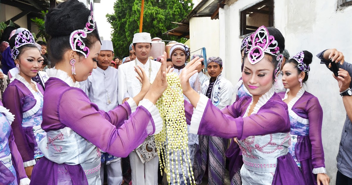 C2 COSTUME Melayani Sewa Kostum  dan Pembuatan Kostum  Tari 