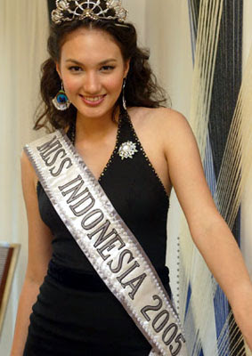 nadine chandrawinata cantik