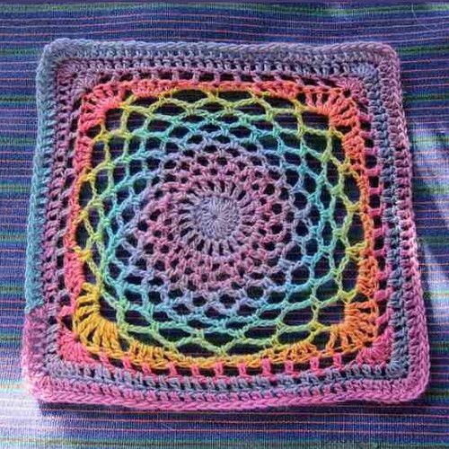 Free Crochet Pattern - Dream Catcher Square 