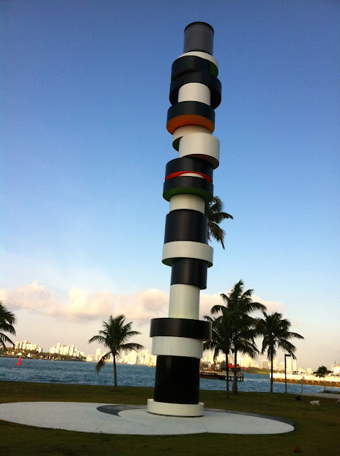 Escultura no South Point Park