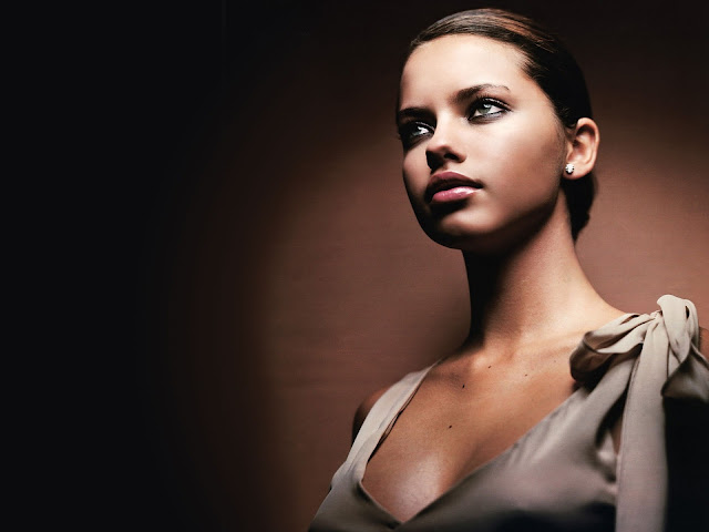 Adriana Lima HD Wallpapers