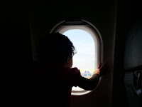 Kali pertama Auni naik kapal terbang