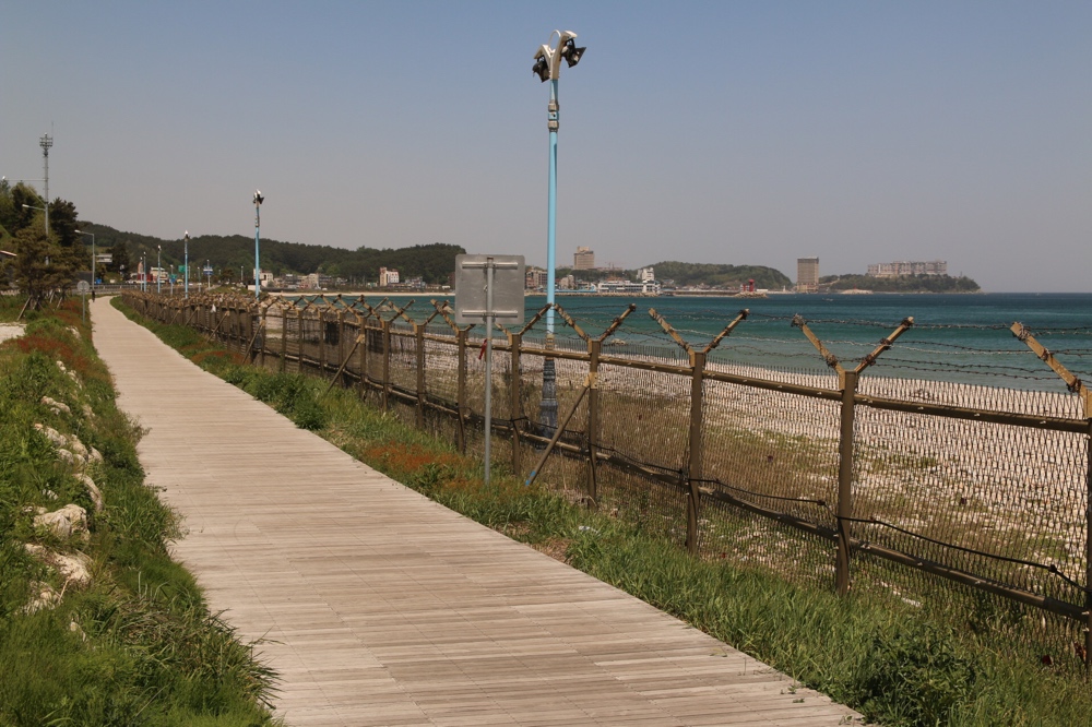 Fence beach