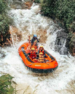 foto rafting gravity bandung