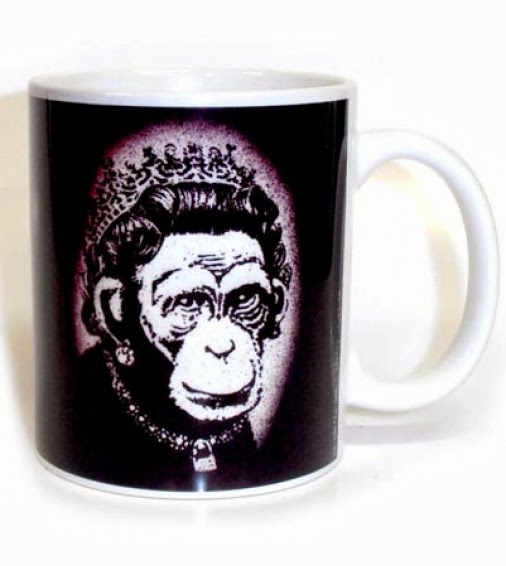 http://www.miyagi.es/mas-cosas-frikis/Tazas/Taza-banksy-reina