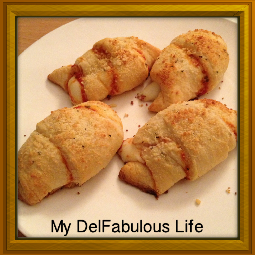 Recipe :: Crescent Pizza Rolls ~ My DelFabulous Life